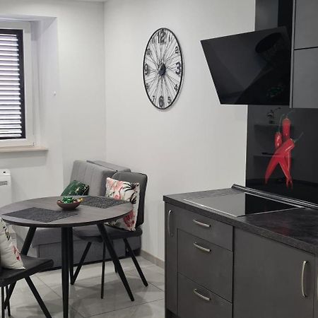 Apartman Julija 1 リエカ エクステリア 写真
