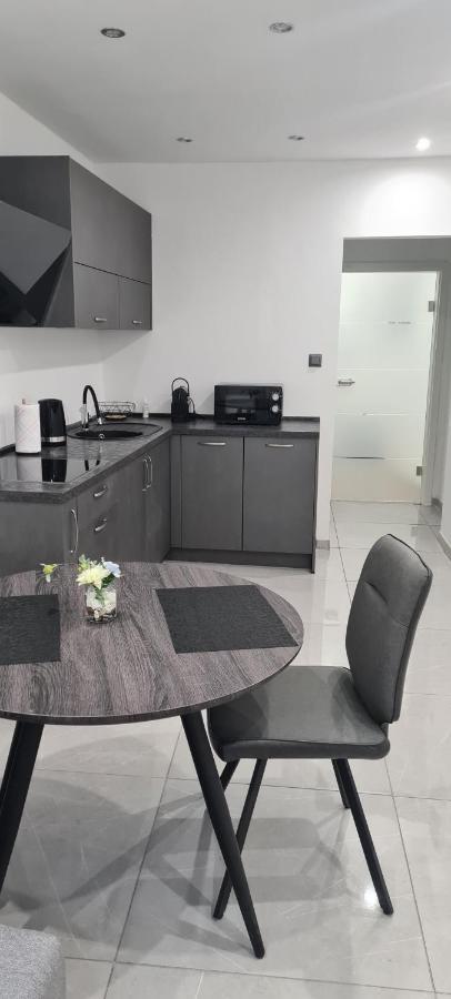 Apartman Julija 1 リエカ エクステリア 写真