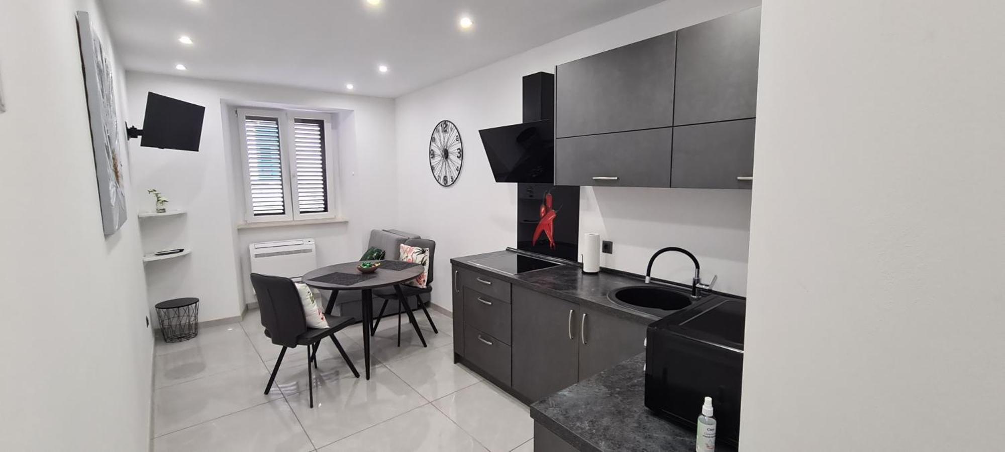 Apartman Julija 1 リエカ エクステリア 写真